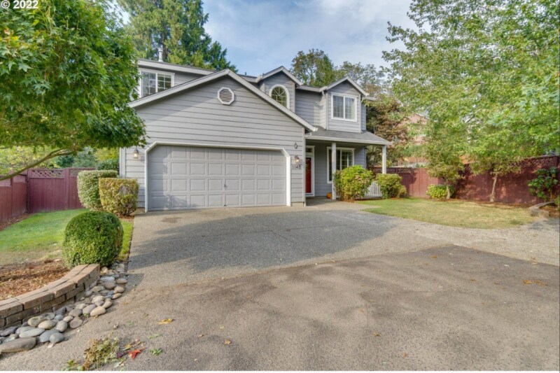 1148 54th St in Washougal, WA - Foto de edificio