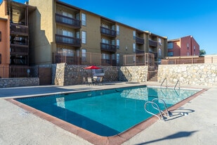 Luna Verde Apartments in El Paso, TX - Building Photo