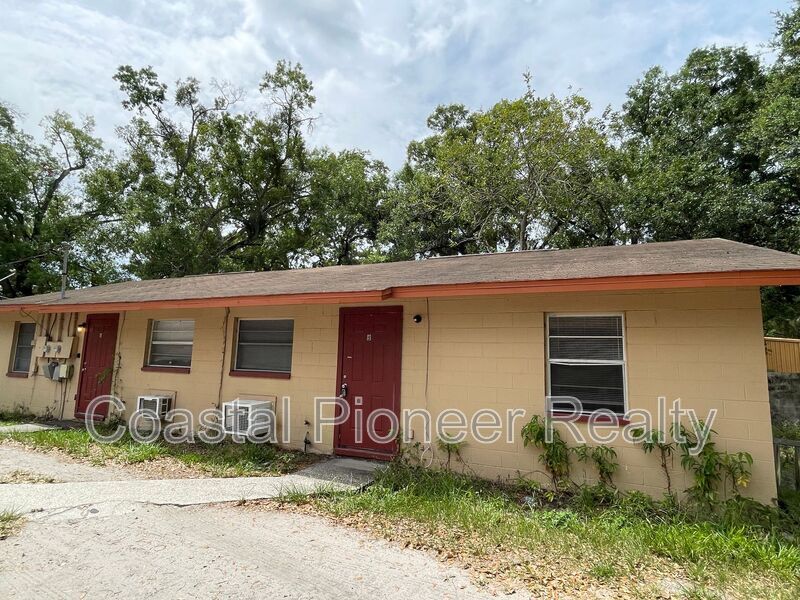1902 N 42nd St in Tampa, FL - Building Photo