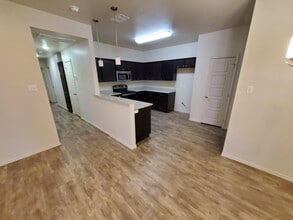 12001 Englewood Ave in Lubbock, TX - Building Photo - Building Photo