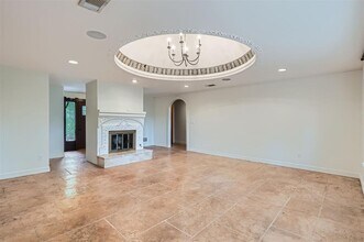 6807 Greycloud Dr in Austin, TX - Foto de edificio - Building Photo