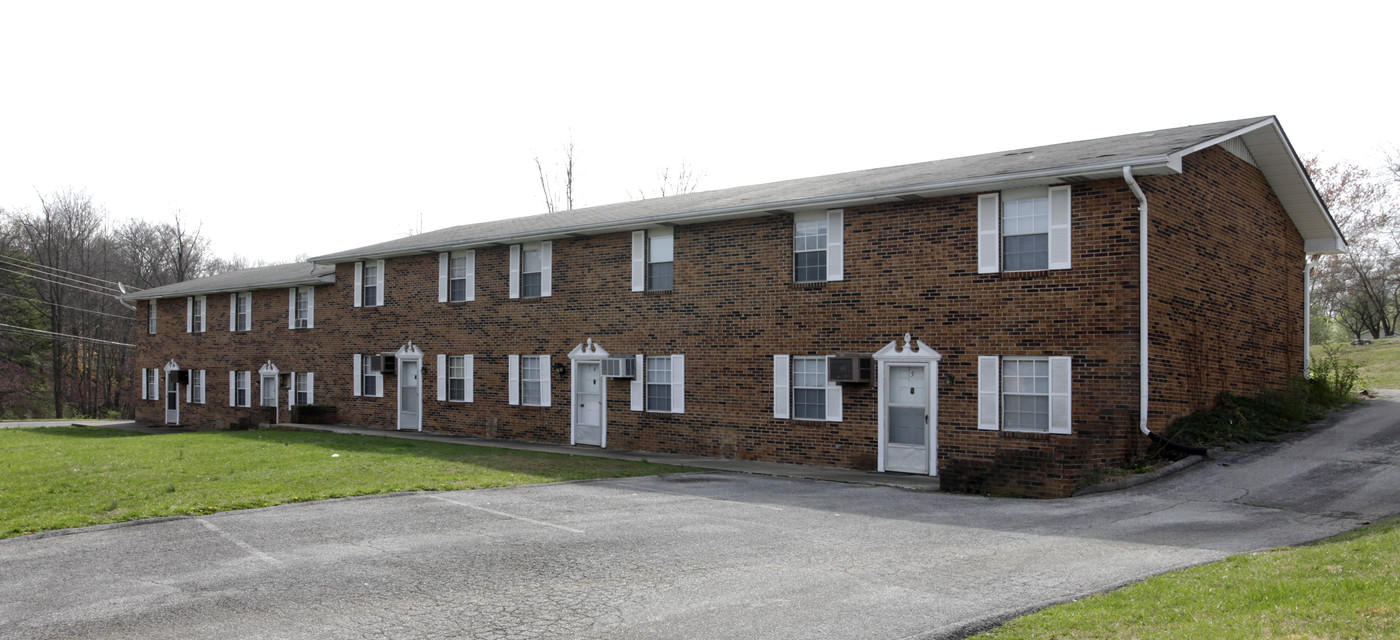 800 Crestview Dr in Greeneville, TN - Building Photo