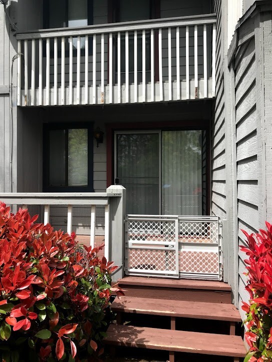 property at 207 New York Ranch Rd