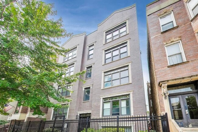 property at 3348 N Sheffield Ave
