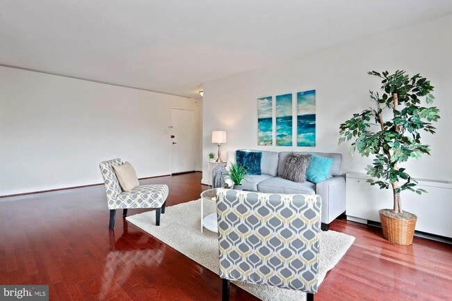 1830 Columbia Pike in Arlington, VA - Building Photo - Building Photo