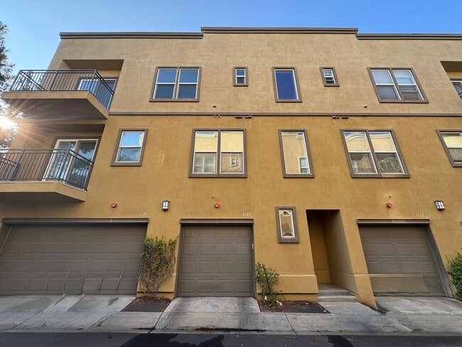 property at 1109 Armstrong Dr