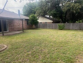 6402 Walnut Springs Dr in Arlington, TX - Building Photo - Building Photo