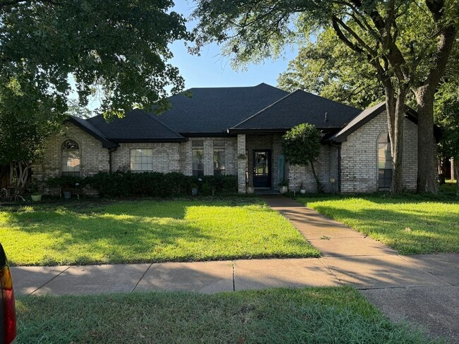 property at 1309 Oak Harbor Blvd