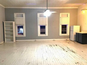 1006 Main St-Unit -A in Bastrop, TX - Building Photo - Building Photo