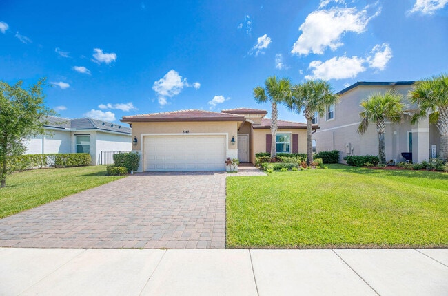 8148 NW Greenbank Cir in Port St. Lucie, FL - Building Photo - Building Photo