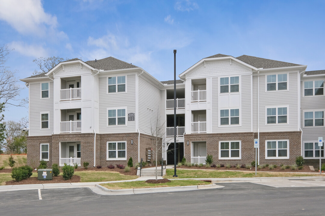 Stone Glen Apartments in Apex, NC - Building Photo