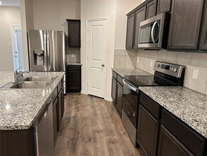 2433 Burkburnett Dr in Forney, TX - Building Photo - Building Photo
