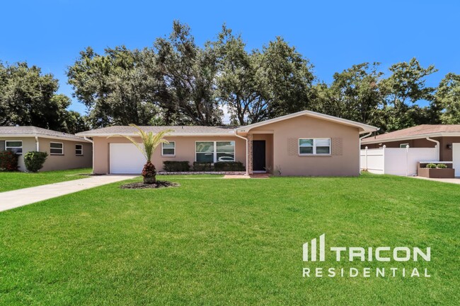 property at 1475 Sandy Ln