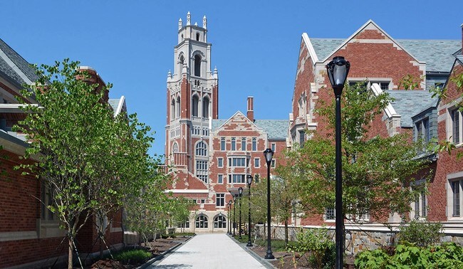 Pauli Murray and Benjamin Franklin College in New Haven, CT - Foto de edificio - Building Photo