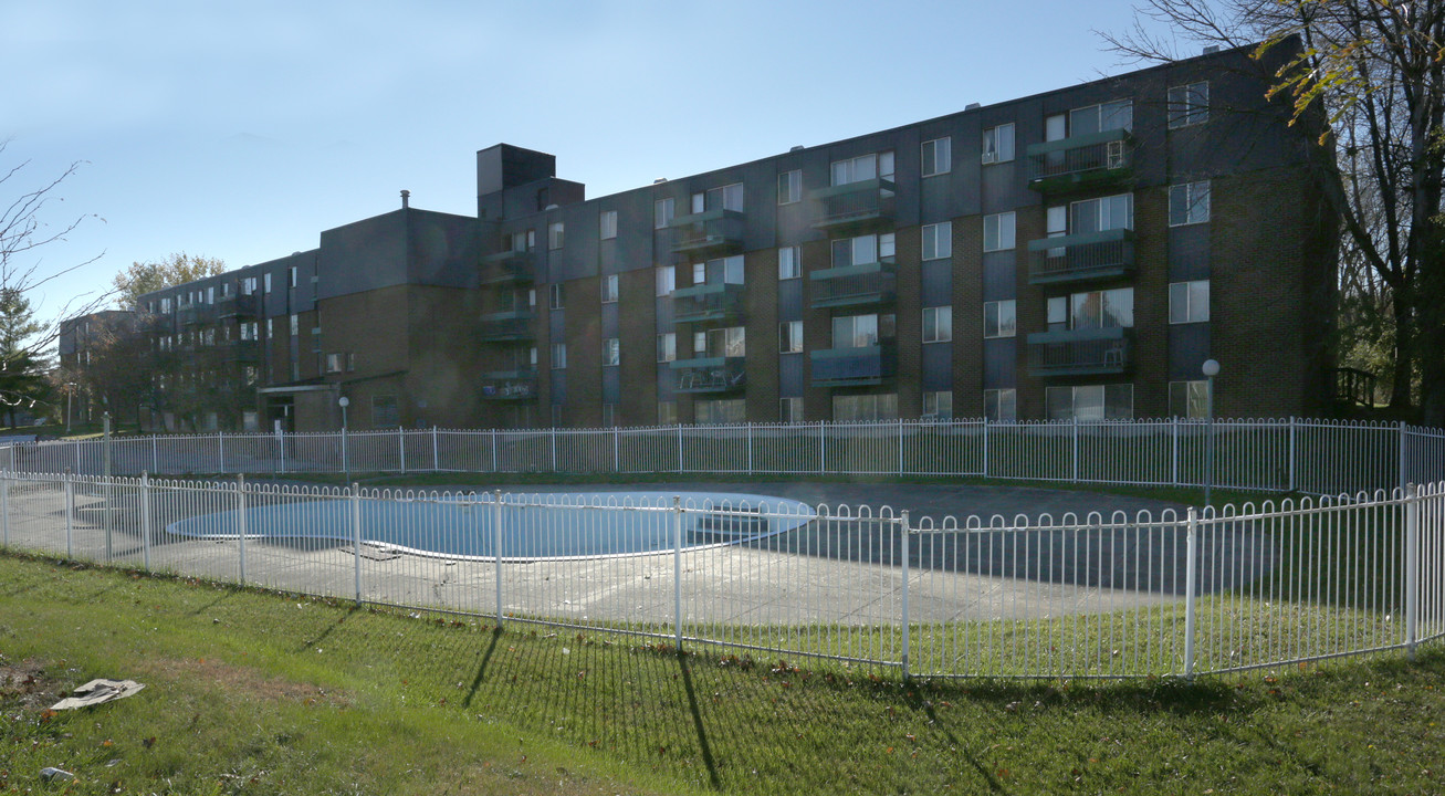 Le Richelieu in Gatineau, QC - Building Photo