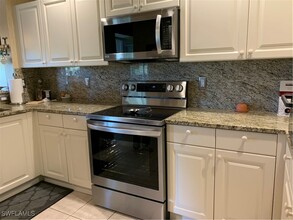 3595 Laurel Greens Ln N in Naples, FL - Building Photo - Building Photo