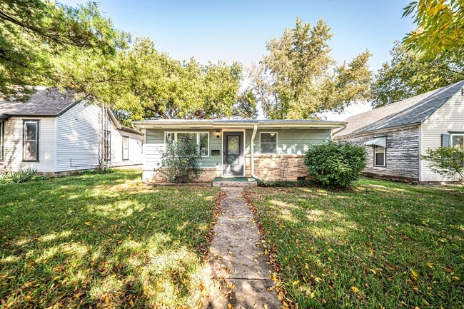 property at 136 E 2nd St