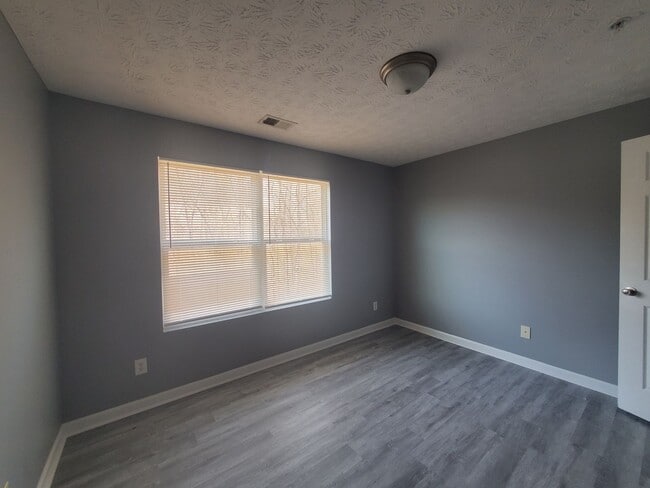 17301 Waldrop Cove in Decatur, GA - Foto de edificio - Building Photo