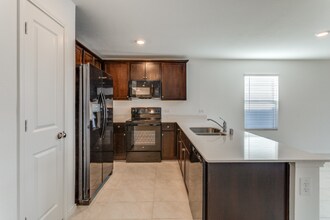 111 Lemongrass Dr in Princeton, TX - Building Photo - Building Photo