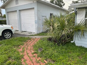 814 E 126th Ave in Tampa, FL - Building Photo - Building Photo