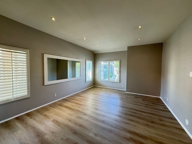 3 Woodleaf in Irvine, CA - Building Photo - Building Photo