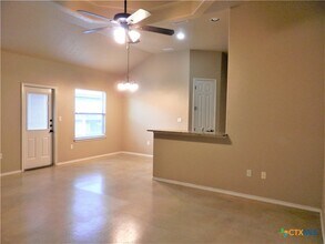 1095 Carolyn Cove in New Braunfels, TX - Building Photo - Building Photo