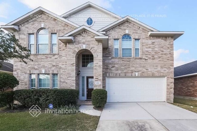 1922 Coverlea Ct