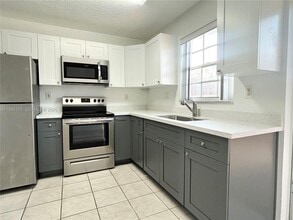 6150 SW 130th Ave in Miami, FL - Building Photo - Building Photo