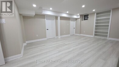 25 Hassard-Short Ln in Ajax, ON - Building Photo - Building Photo