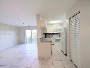 3201 W Flagler St in Miami, FL - Building Photo - Building Photo