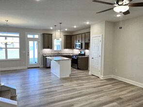 207 Taylor Woods Ct in Greenville, SC - Building Photo - Building Photo