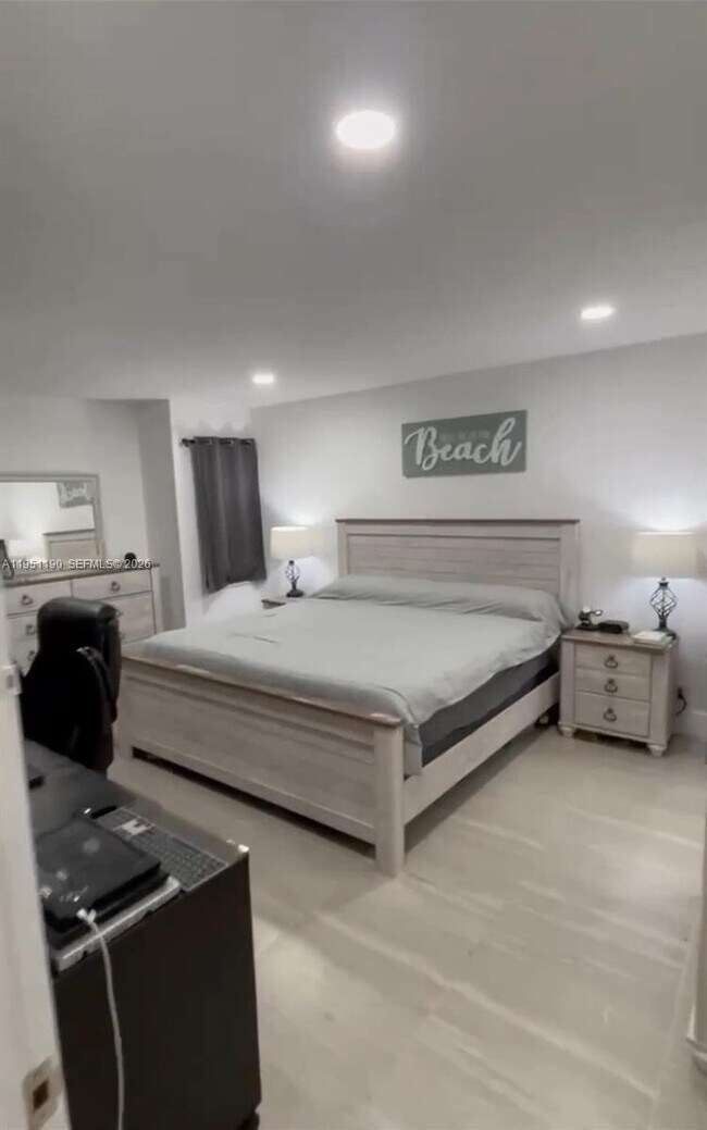 3199 Coral Hills Dr in Coral Springs, FL - Building Photo - Building Photo