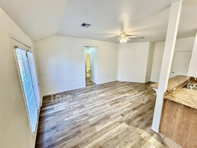 1412 S Mississippi Ave in Ada, OK - Foto de edificio - Building Photo