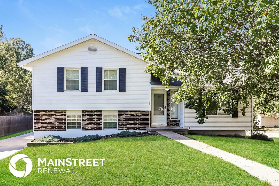 529 Clyde St in Liberty, MO - Foto de edificio