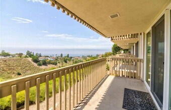 6526 Ocean Crest Dr, Unit A104 in Rancho Palos Verdes, CA - Foto de edificio - Building Photo