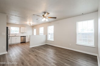 257 S Shore Dr in Shepherdsville, KY - Building Photo - Building Photo