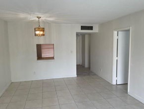 5961 NW 61st Ave, Unit 107 in Tamarac, FL - Building Photo - Building Photo