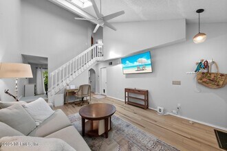 7714 Greenwich Ct W in Jacksonville, FL - Building Photo - Building Photo