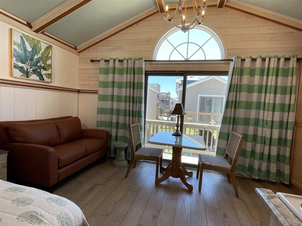 56821 North Carolina Hwy 12 in Hatteras, NC - Building Photo