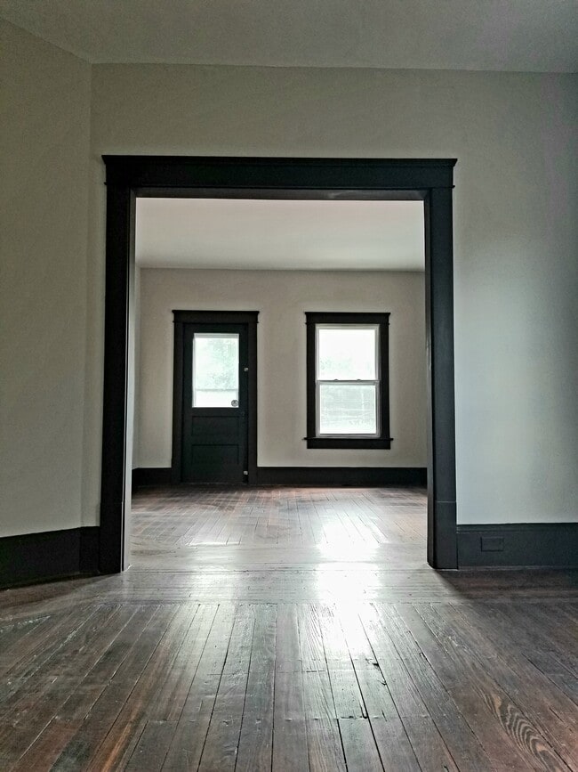 339 E South St, Unit 4 in Akron, OH - Building Photo - Building Photo