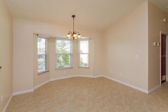 3711 Linsbury St in Orlando, FL - Building Photo - Building Photo