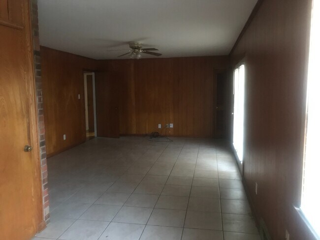 3294 Magevney St in Memphis, TN - Building Photo - Building Photo