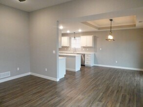 305 Green Meadows Cir in Columbia, MO - Building Photo - Building Photo