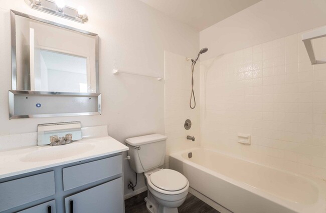 5317 Redberry St, Unit 5317 Unit C in Las Vegas, NV - Building Photo - Building Photo