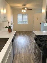 Centinela Apartments in Los Angeles, CA - Building Photo - Building Photo