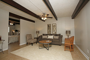 Carousel Village Apartments in Athens, GA - Building Photo