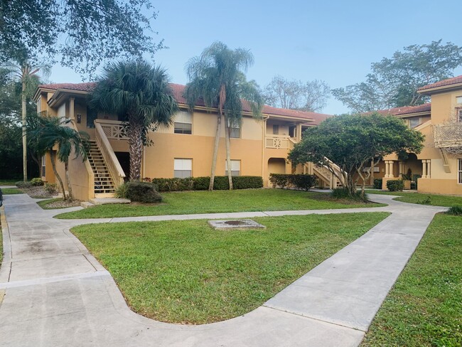 property at 4823 Via Palm Lakes