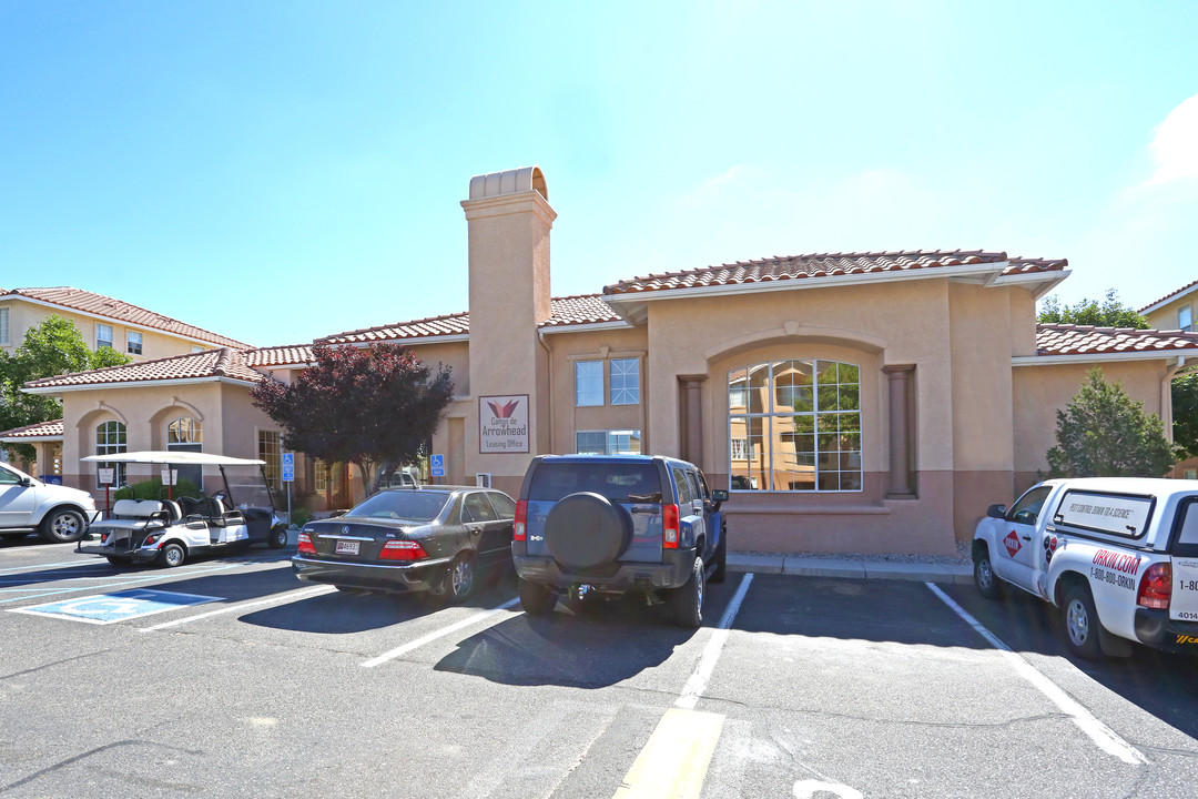 Canon de Arrowhead in Albuquerque, NM - Foto de edificio