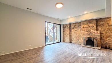 604 W Surf St, Unit 3 in Chicago, IL - Foto de edificio - Building Photo