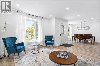 173 Bellingham Dr in Hamilton, ON - Building Photo - Building Photo